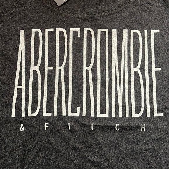 NWOT Y2K Abercrombie Logo Tee Shirt - Picture 2 of 7